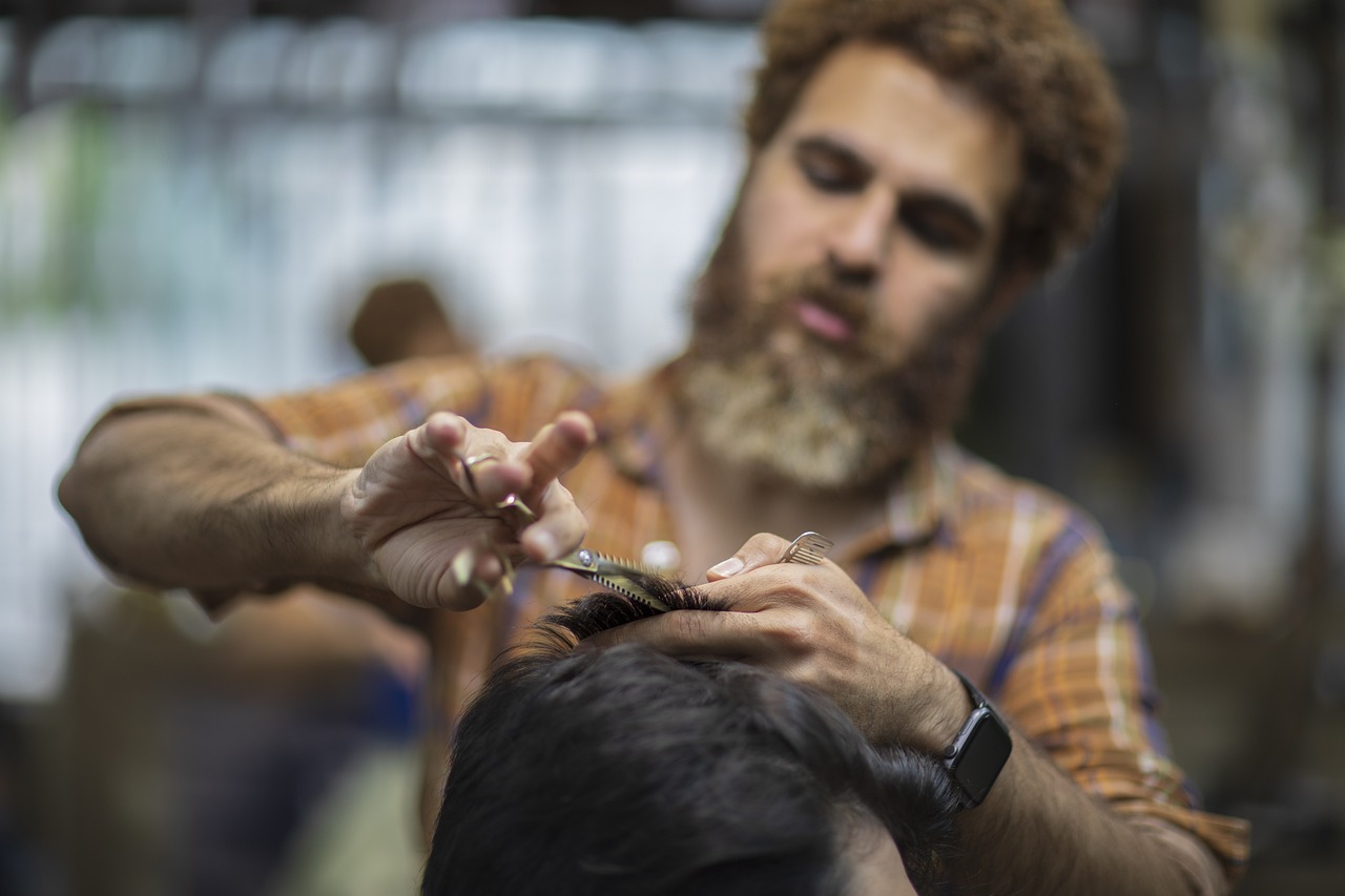 Idées de coupes hommes incontournables pour chaque type de cheveux